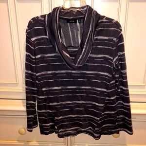 Women’s Turtleneck (Cowal) Grey with stripes and silver speckles!  Apt.9 MP